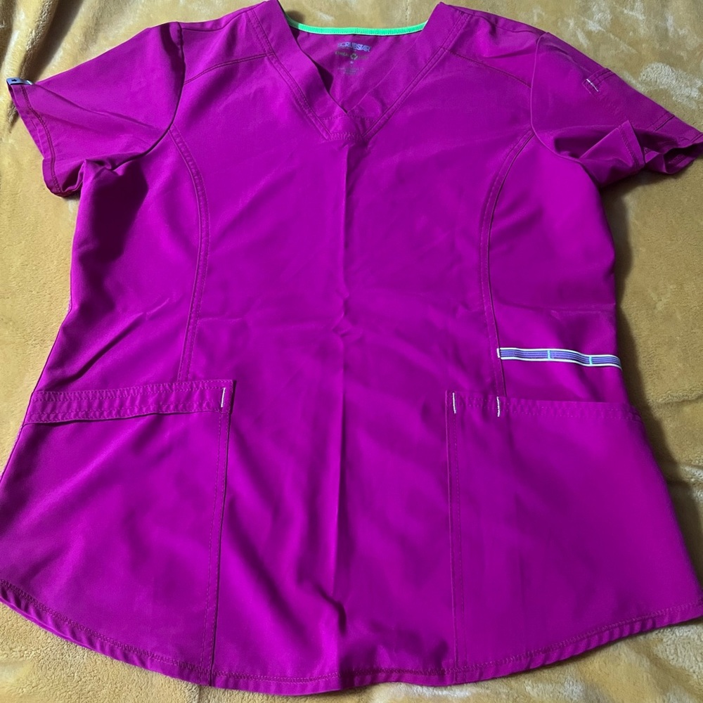 Women’s scrub top